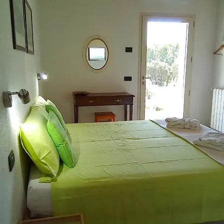 Andrieddu Oda ve Kahvaltı 3*