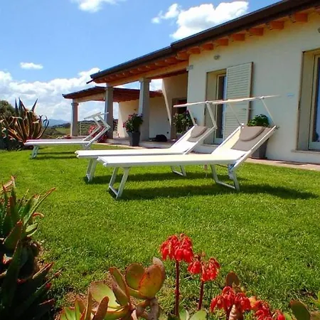 Bed & Breakfast Andrieddu 3*